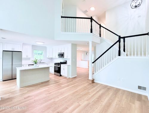 1 Whitemarsh Dr, Manalapan, NJ, 07726-9337 | Card Image