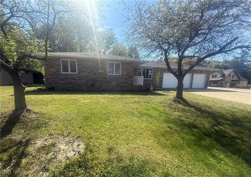 80 Panorama Dr, Seven Hills, OH, 44131-2803 | Card Image