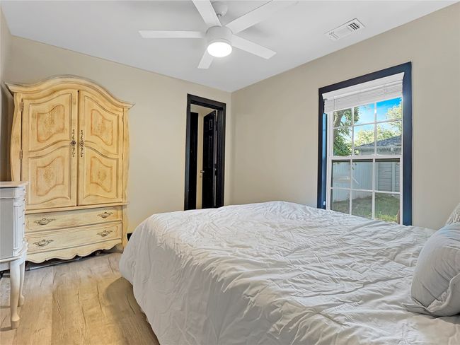 604 Maple St, House other with 2 bedrooms, 1 bathrooms and null parking in Howe TX | Image 9