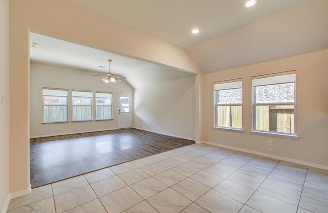 20615 Footstep Path, House other with 3 bedrooms, 2 bathrooms and 2 parking in Katy TX | Image 16