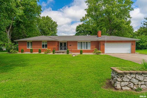 510 W High St, Mason City, IL, 62664-1009 | Card Image