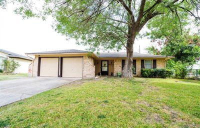 905 Birchwood Drive, House other with 4 bedrooms, 2 bathrooms and null parking in Mesquite TX | Image 1