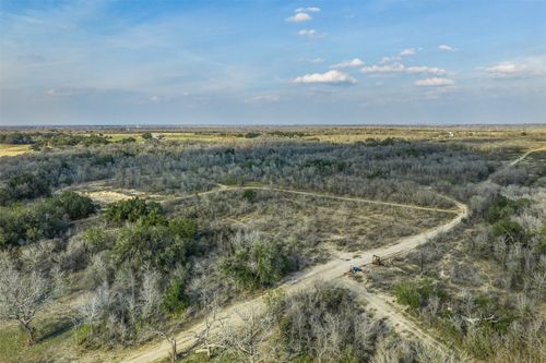 1144 Tree Top Ln, Luling, TX, 78648 | Card Image