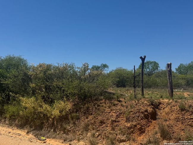00 Kyote Rd, Home with 0 bedrooms, 0 bathrooms and null parking in Bigfoot TX | Image 5