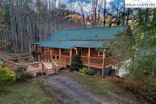 2417 Russ Norris Rd, Elk Park, NC, 28622-9015 | Card Image