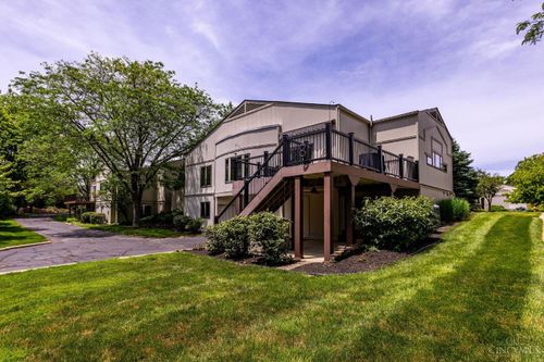 6 Chestnut Hl, Oxford, OH, 45056-2082 | Card Image