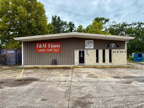 345 Highway 327 W, Silsbee, TX, 77656-4709 | Card Image