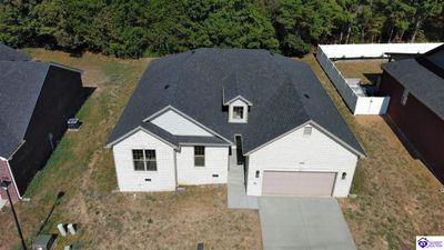 209 Summit Creek Drive, Home with 3 bedrooms, 2 bathrooms and null parking in Elizabethtown KY | Image 2