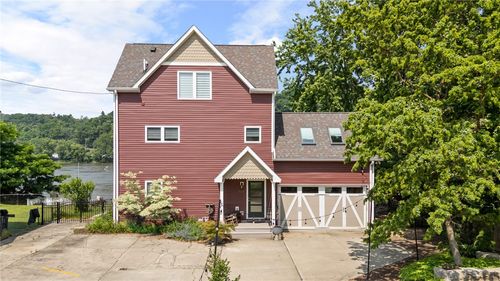 548 Penn St, Verona, PA, 15147-1123 | Card Image