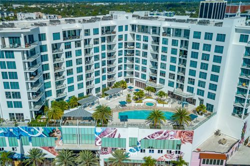 unit-1013-111 S Pineapple Ave, SARASOTA, FL, 34236-5776 | Card Image