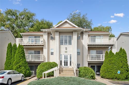 unit-d-3509 E Ave, Cedar Rapids, IA, 52405-3544 | Card Image