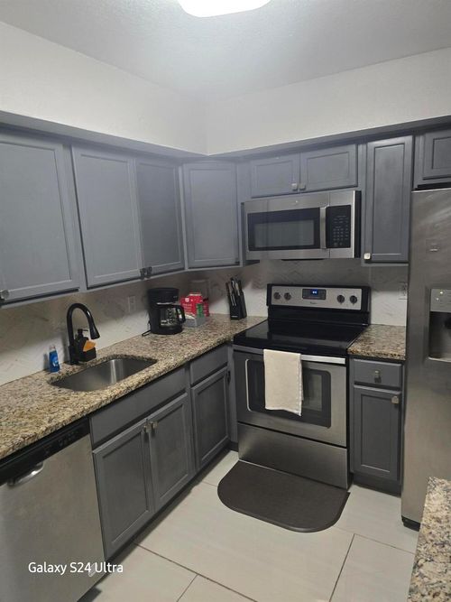 618-618 Sw 1st St, Boynton Beach, FL, 33435-4868 | Card Image