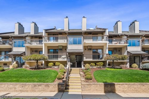 806-302 Hackensack St, Wood Ridge, NJ, 07075-1339 | Card Image