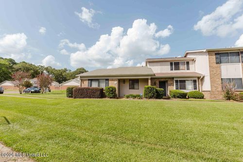 333 Lakebend Drive, Brandon, MS, 39042 | Card Image