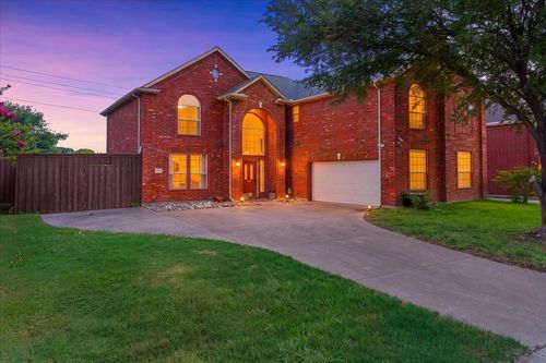 1013 Larkspur Dr, Allen, TX, 75002-8610 | Card Image