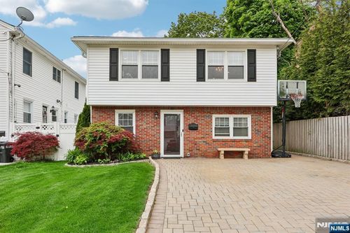 88 Stelling Ave, Maywood, NJ, 07607-2127 | Card Image