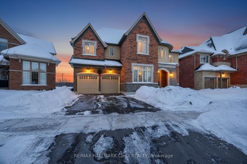 {{alt}} | Card Image