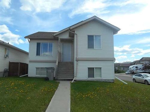 a-b-10761 73 Ave, Grande Prairie, AB, T8W2T5 | Card Image