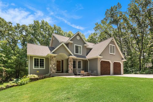 9500 Annie Ln, Newaygo, MI, 49337 | Card Image