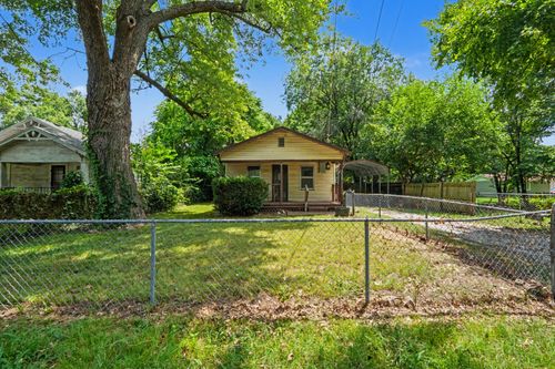 2434 N Pickwick Ave, Springfield, MO, 65803-4219 | Card Image