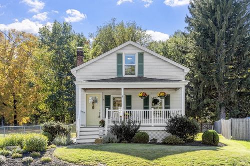 76 Sterling St, Lancaster, MA, 01523-1947 | Card Image