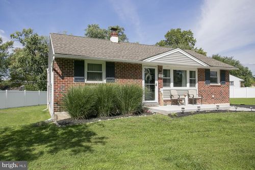53 Crawford, West Norriton, PA, 19403 | Card Image