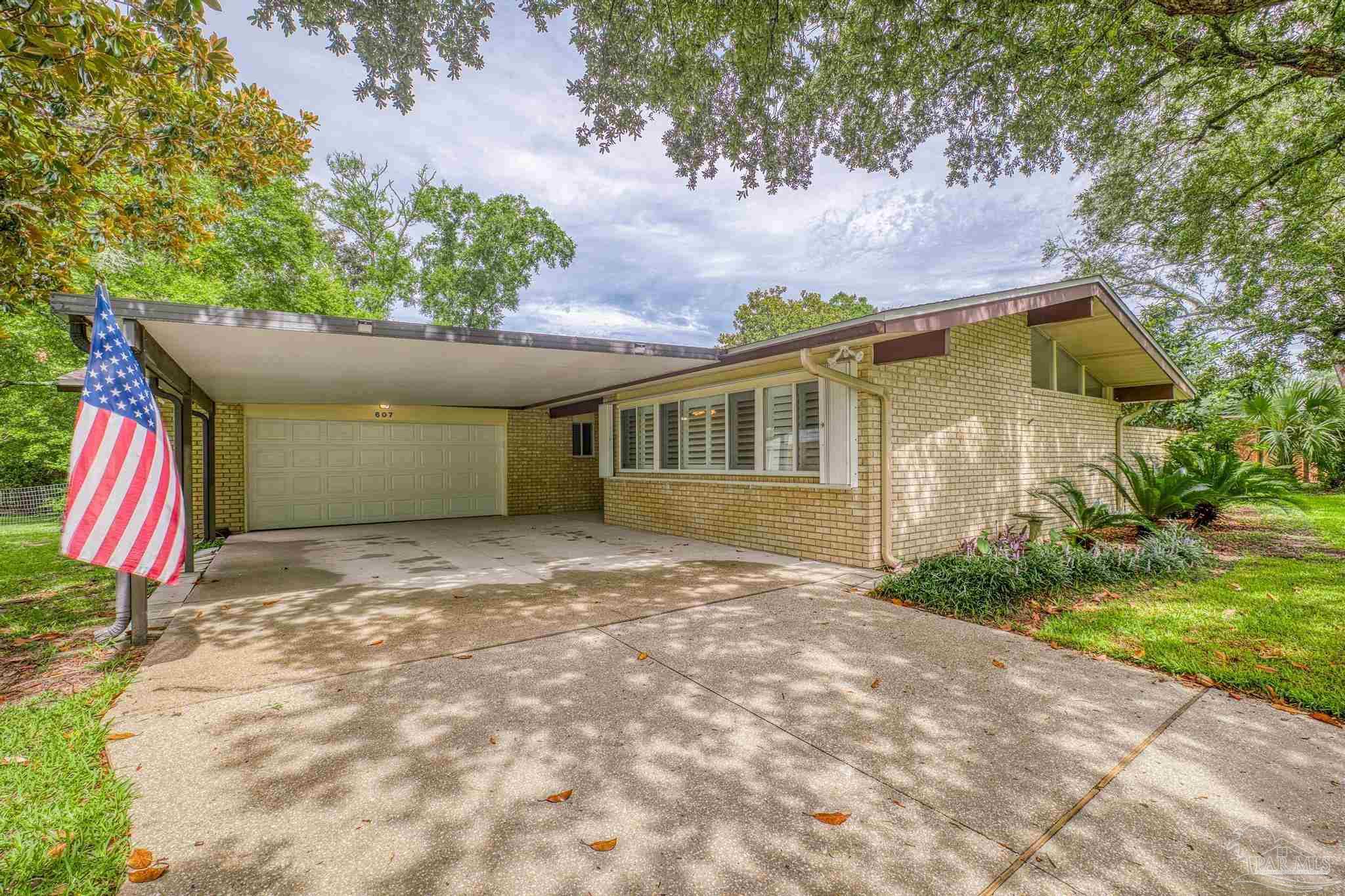 Camborne Ave, Fort Walton Beach, FL 32547