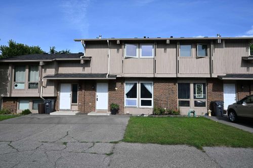 18 Cataract Rd Sw, High River, AB, T1V1C4 | Card Image