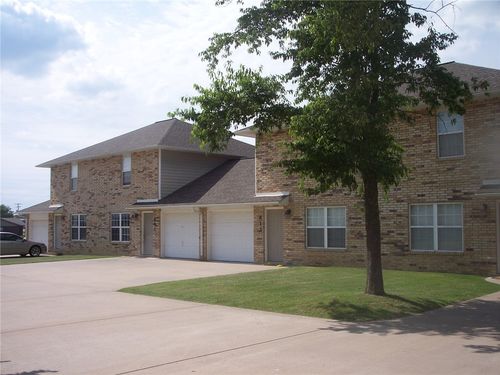 821 E First Street, Gentry, AR, 72761 | Card Image