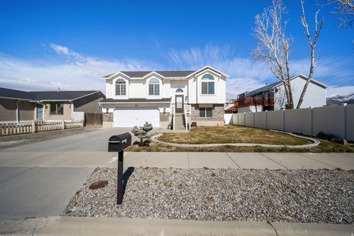 218 Wallace Way, Tooele, UT, 84074-1320 | Card Image