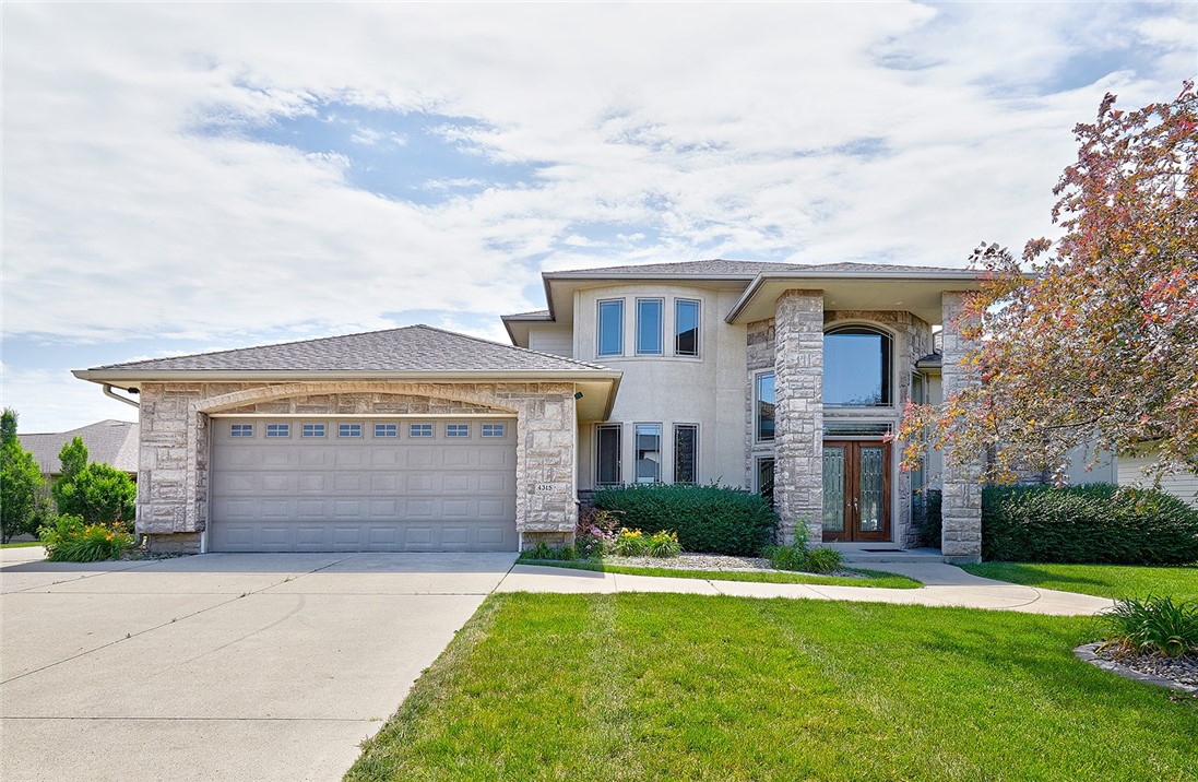 162nd St, Urbandale, IA 50323