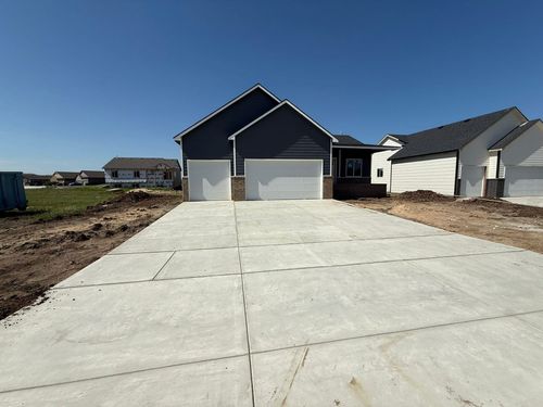 5854 N Newport St, Wichita, KS, 67219 | Card Image