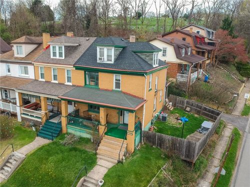 4000 Willow Ave, Castle Shannon, PA, 15234-1322 | Card Image