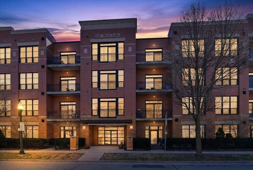 207-615 W Main St, Madison, WI, 53703-4783 | Card Image
