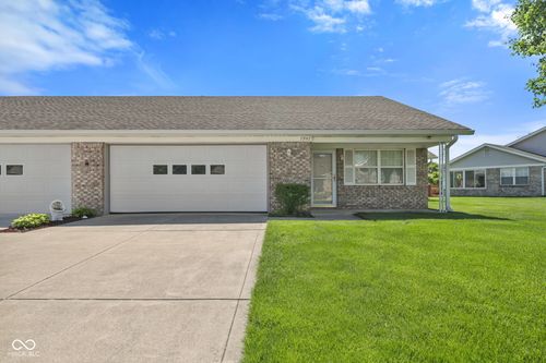 7947 Bentley Commons Drive, Indianapolis, IN, 46259 | Card Image