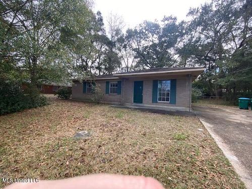 2005 Switzer Rd, Gulfport, MS, 39507-3736 | Card Image