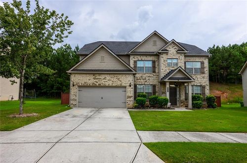 8137 Nolan Trl, Snellville, GA, 30039-5776 | Card Image
