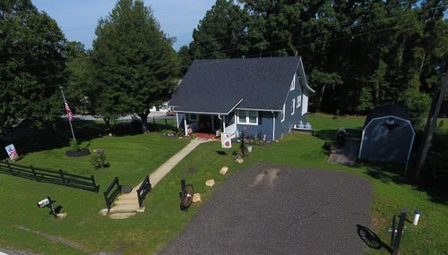 3881 Smith Mountain Lake Pkwy, Huddleston, VA, 24104-3710 | Card Image