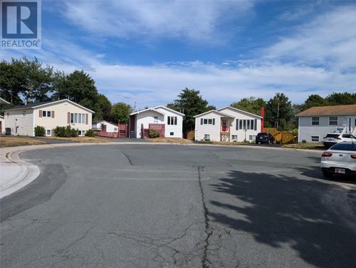5 Groves Pl, Mount Pearl, NL, A1N1E9 | Card Image