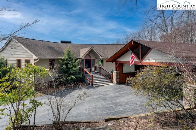 45 Dunvegan Rd, House other with 4 bedrooms, 7 bathrooms and null parking in Banner Elk NC | Image 4