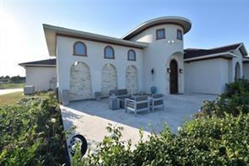 825 Grubbs Rd, Sealy, TX, 77474-9395 | Card Image