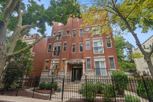 1n-2629 Dayton St, Chicago, IL, 60614-9392 | Card Image