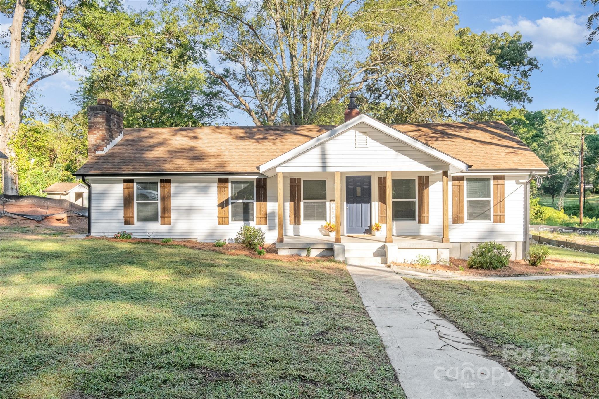 Sand Pebble Dr, Valrico, FL 33596