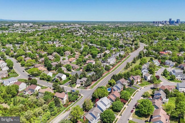 2639 Iron Forge Rd, House other with 4 bedrooms, 4 bathrooms and null parking in HERNDON VA | Image 5