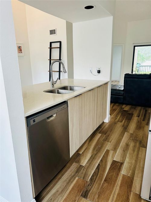 va2r-8142 Nw 17th Mnr, Plantation, FL, 33322-5459 | Card Image