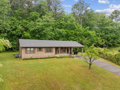 108 Pinewood Way, DALTON, GA, 30721-8266 | Card Image