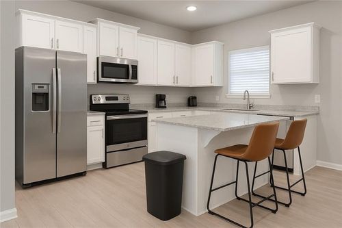 1211 N Sicily Ln, Fayetteville, AR, 72704-5068 | Card Image
