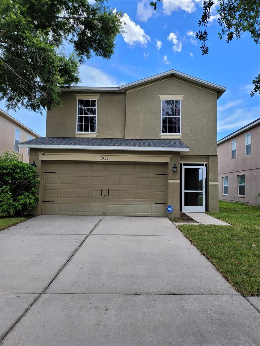 Carriage Pointe Dr, Gibsonton, FL 33534