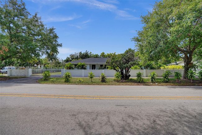 7360 Sw 120 Th St, House other with 4 bedrooms, 2 bathrooms and null parking in Pinecrest FL | Image 49