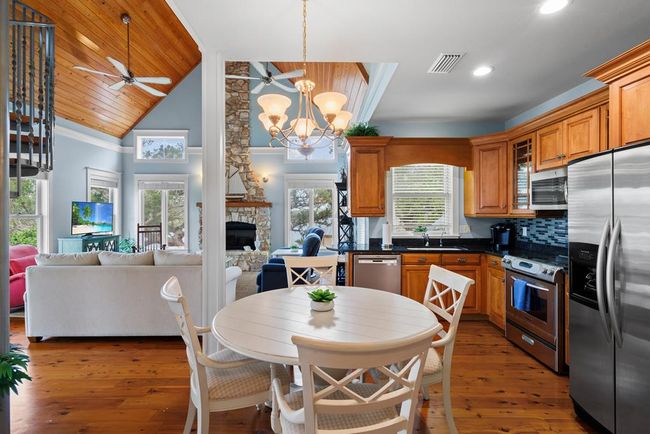 1208 Summer Pointe Ln Se, House other with 4 bedrooms, 3 bathrooms and null parking in Steinhatchee FL | Image 16